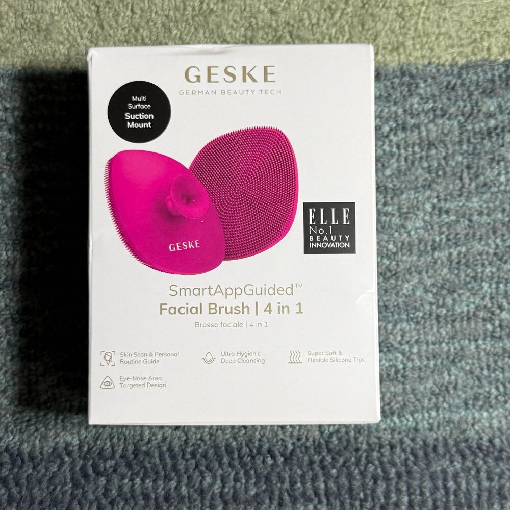 🔥 $15 SALE NIB Geske Facial Cleansing Brush 4-in-1 Silicone SmartApp